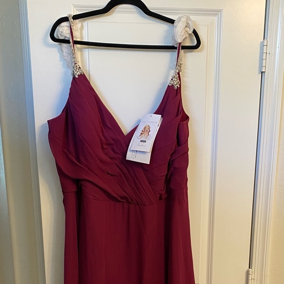 Hayley Paige Dress size 28 - Picture 2 of 6